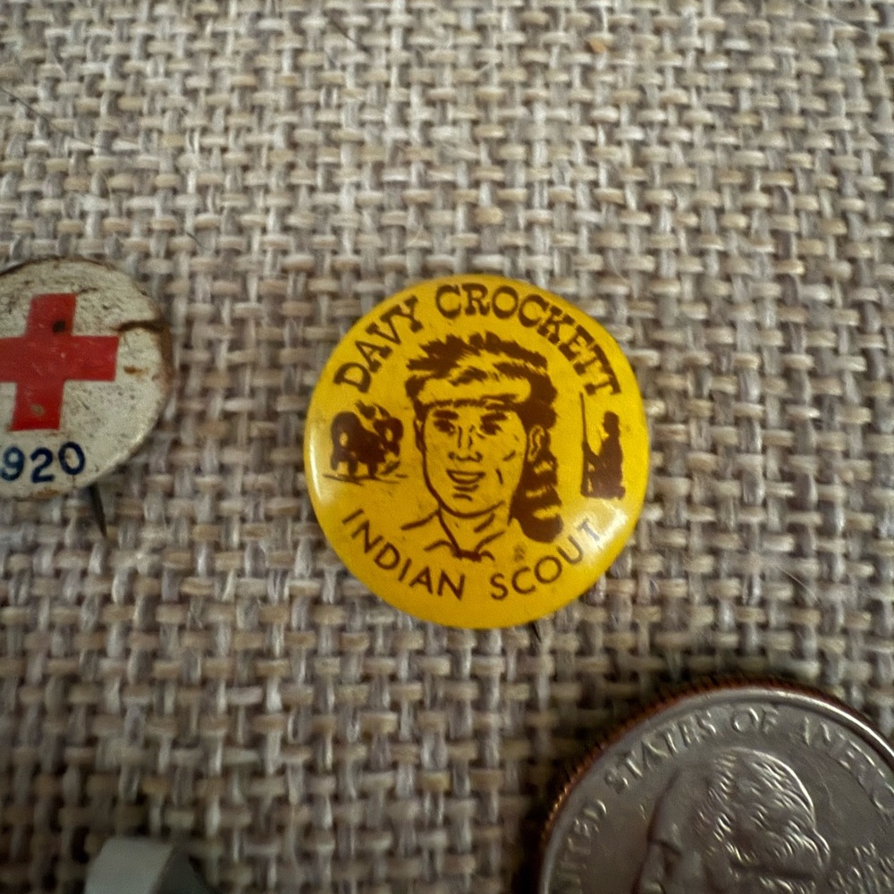 Vintage Pin Collection - Picture 4 of 5